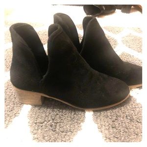 Ankle booties, black